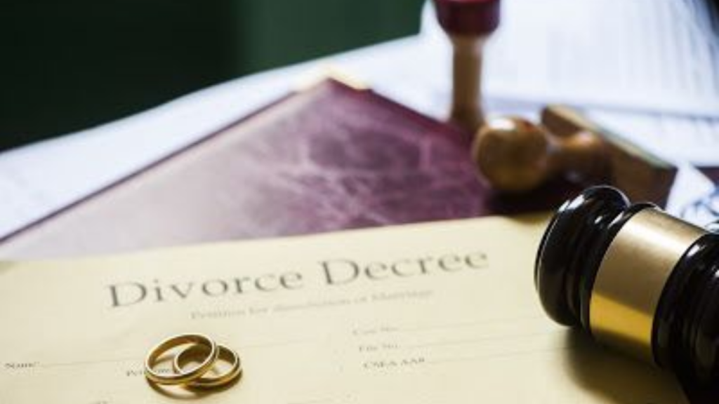 Mutual Divorce Lawyer in Noida